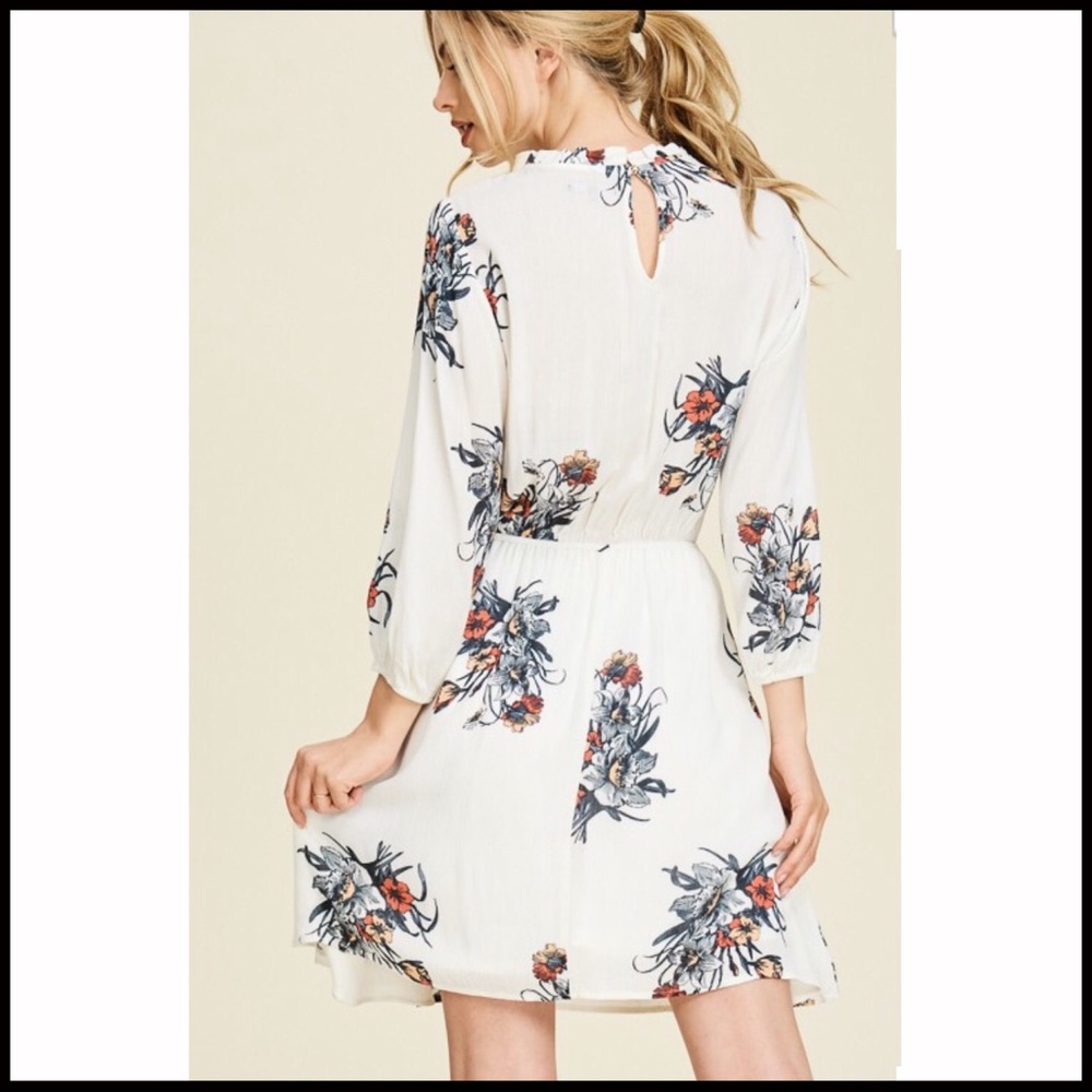Shop Floral Dress - Picture 5 of 6